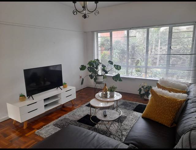 1 BEDROOM FLAT RENTED IN ESSENWOOD